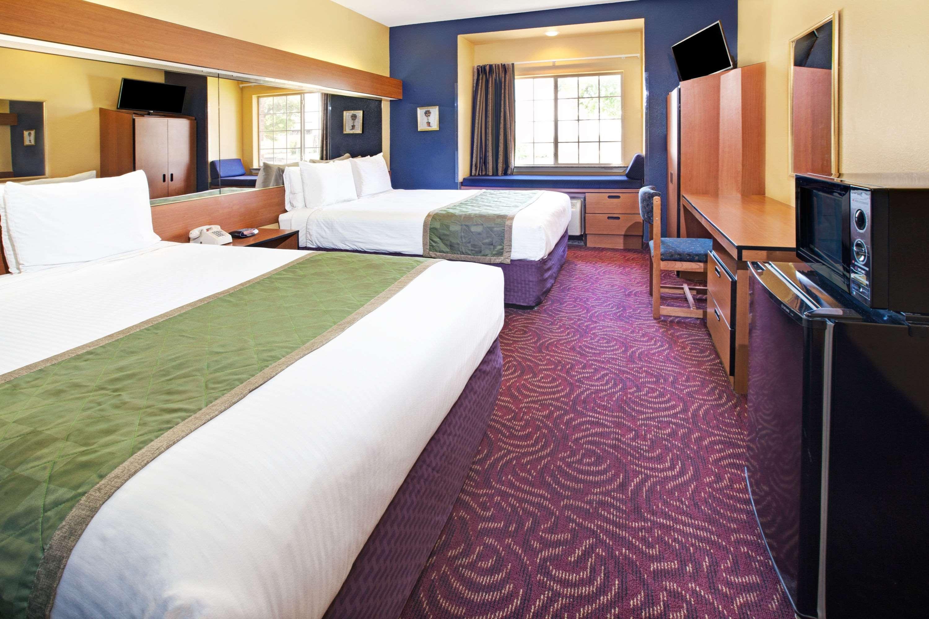 Econo Lodge Inn & Suites Mesquite - Dallas East Екстер'єр фото