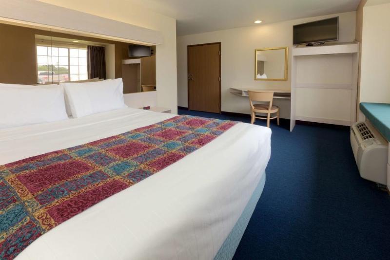 Econo Lodge Inn & Suites Mesquite - Dallas East Екстер'єр фото