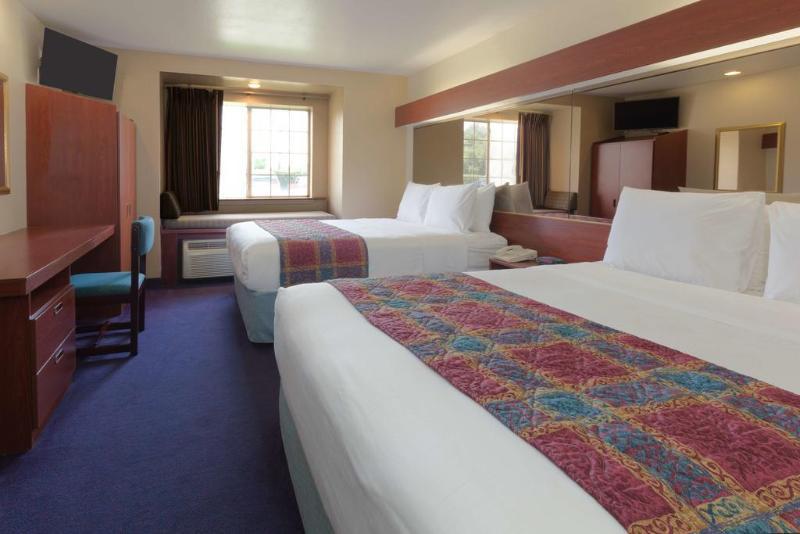 Econo Lodge Inn & Suites Mesquite - Dallas East Екстер'єр фото